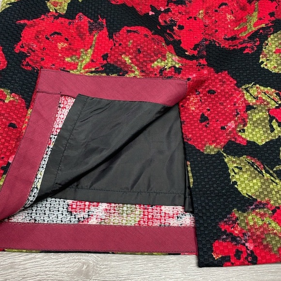Talbots Textured Red and Black Floral Rose Print Pencil Skirt 12 - Picture 11 of 12